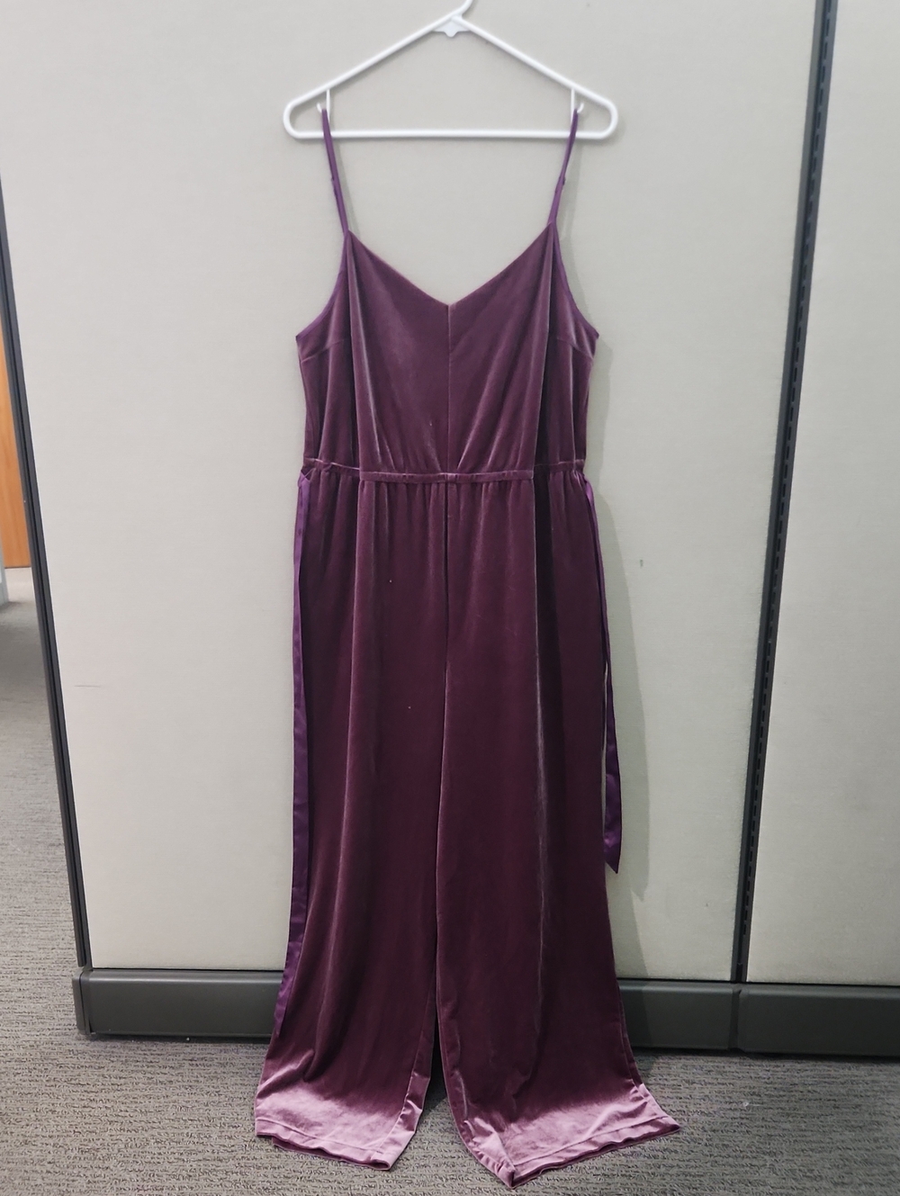 Modcloth Velvet Jumpsuit Size XL - Picture 2 of 16